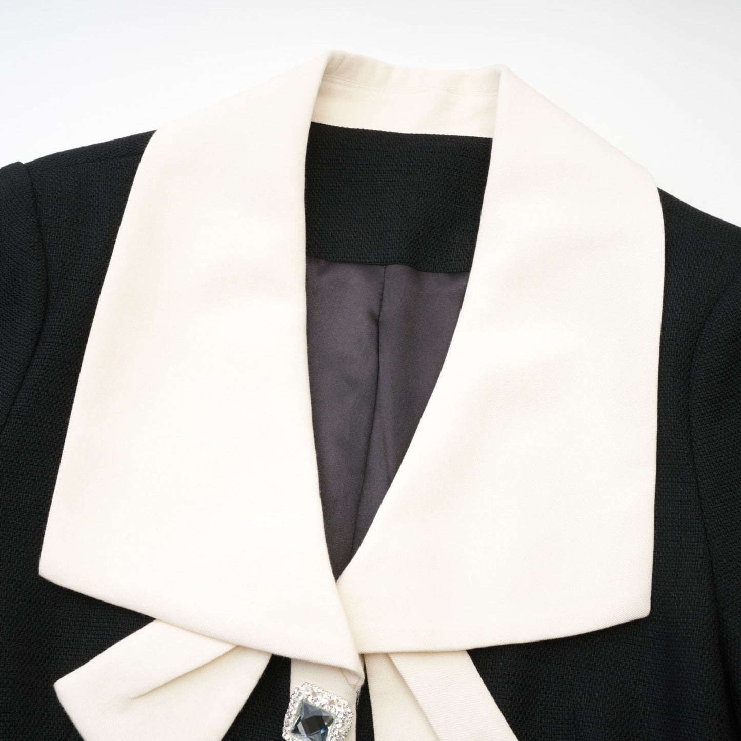 Odile black jacket skirt matching set