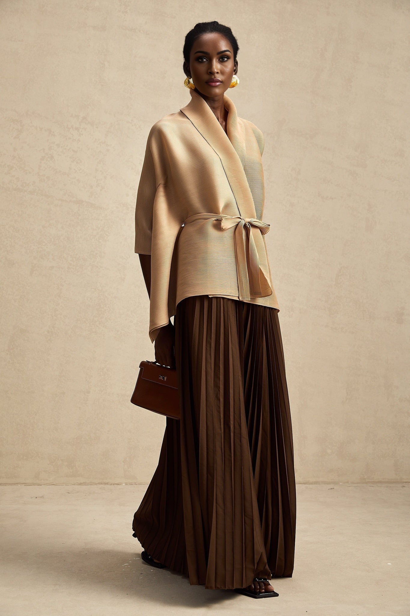 Adèle capedesign pleated top skirt matching set