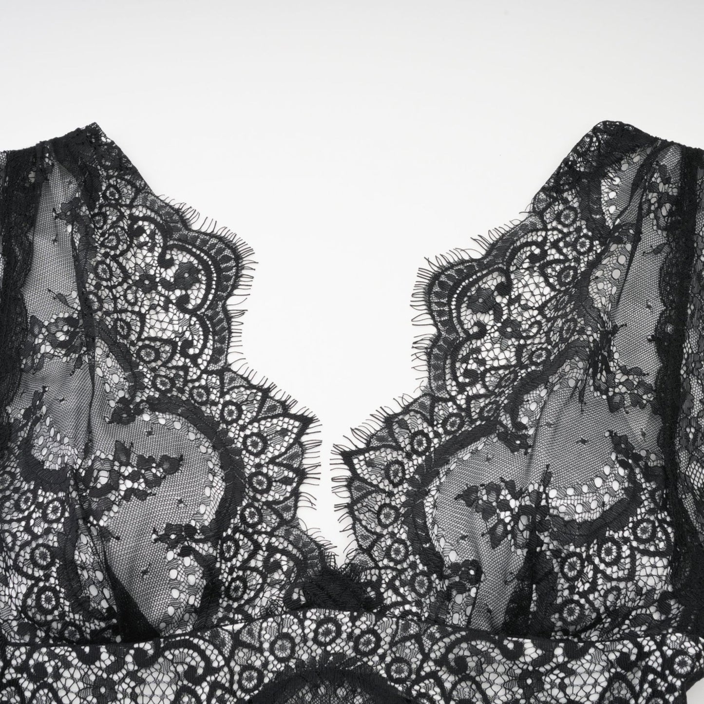 Éléonore contrastcolor lacedetail maxi dress