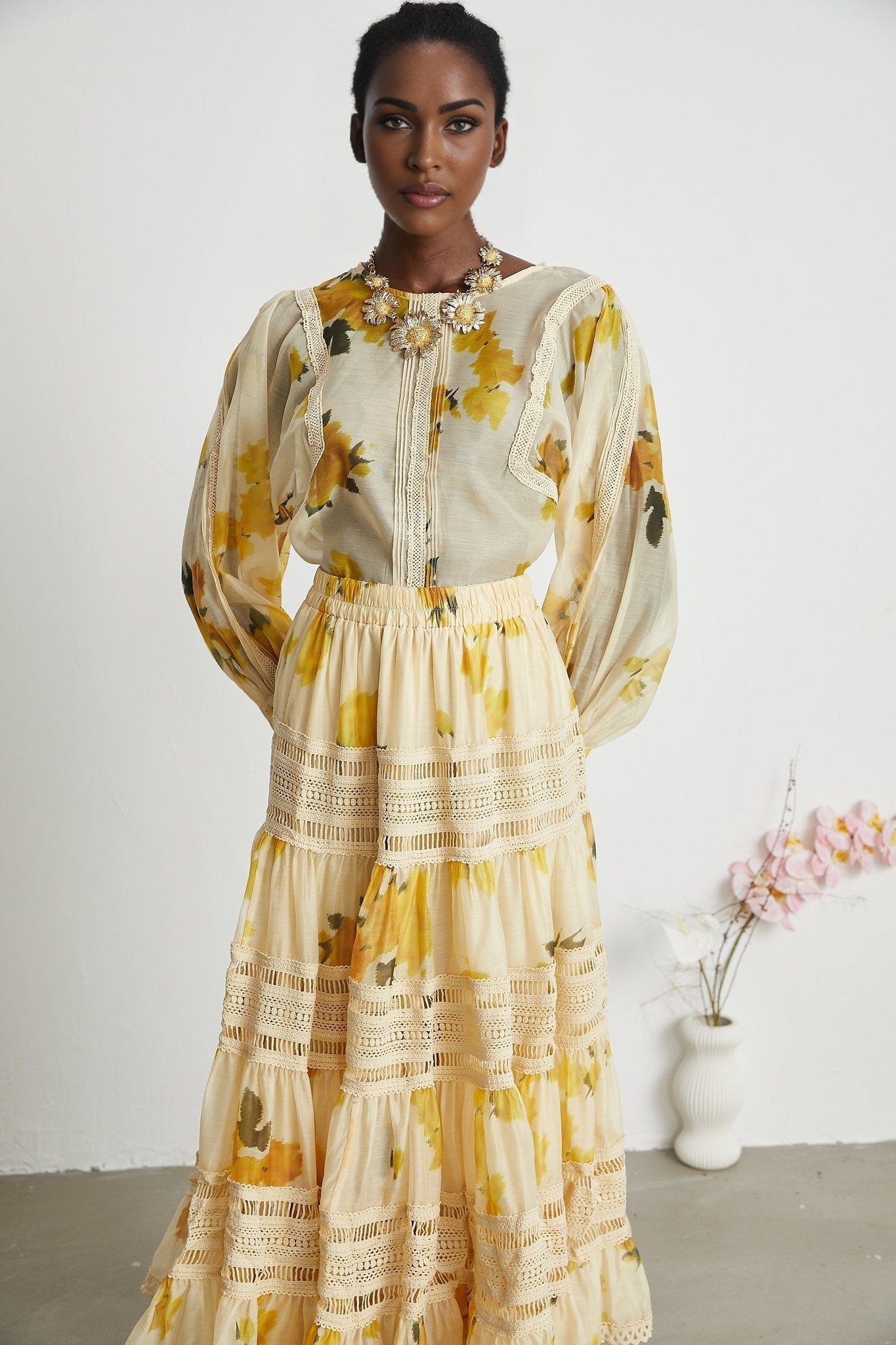 Éva yellow floralprint blouse skirt matching set