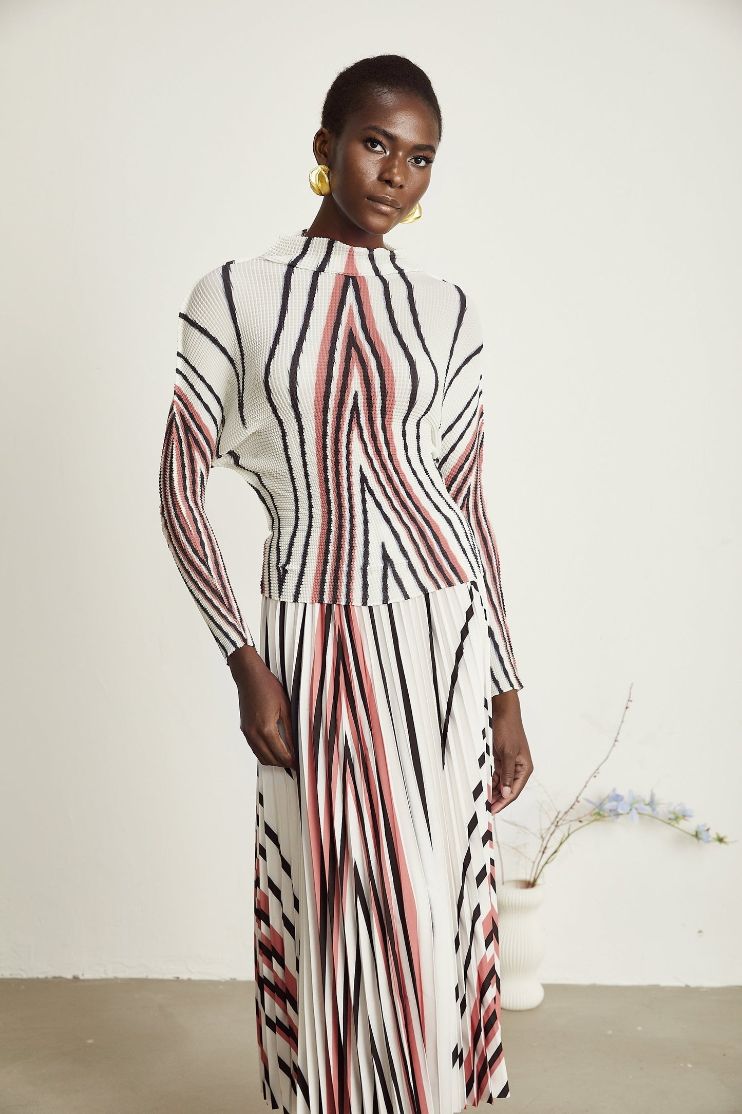 Désirée lineprint stretch top skirt matching set