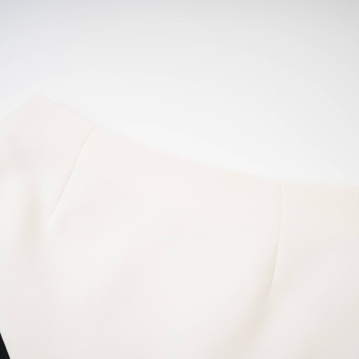 Vespera contrast colours jacket skirt matching set