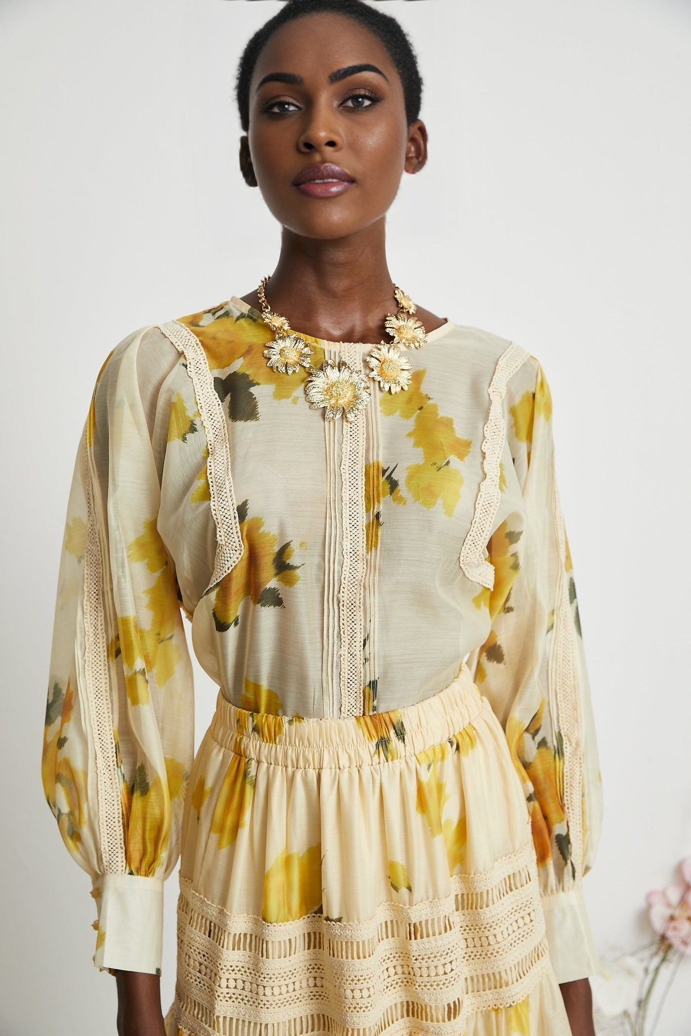 Éva yellow floralprint blouse skirt matching set