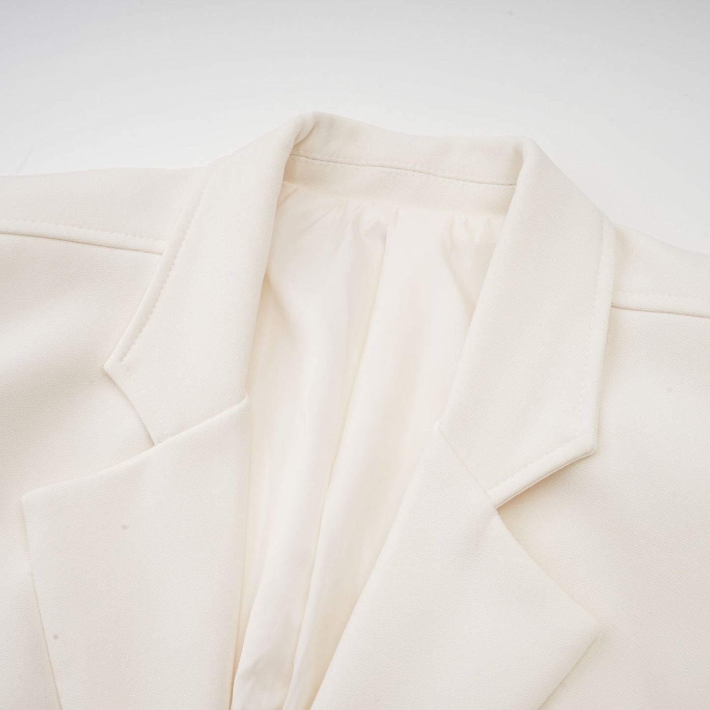 Valérie featherhem blazer skirt matching set