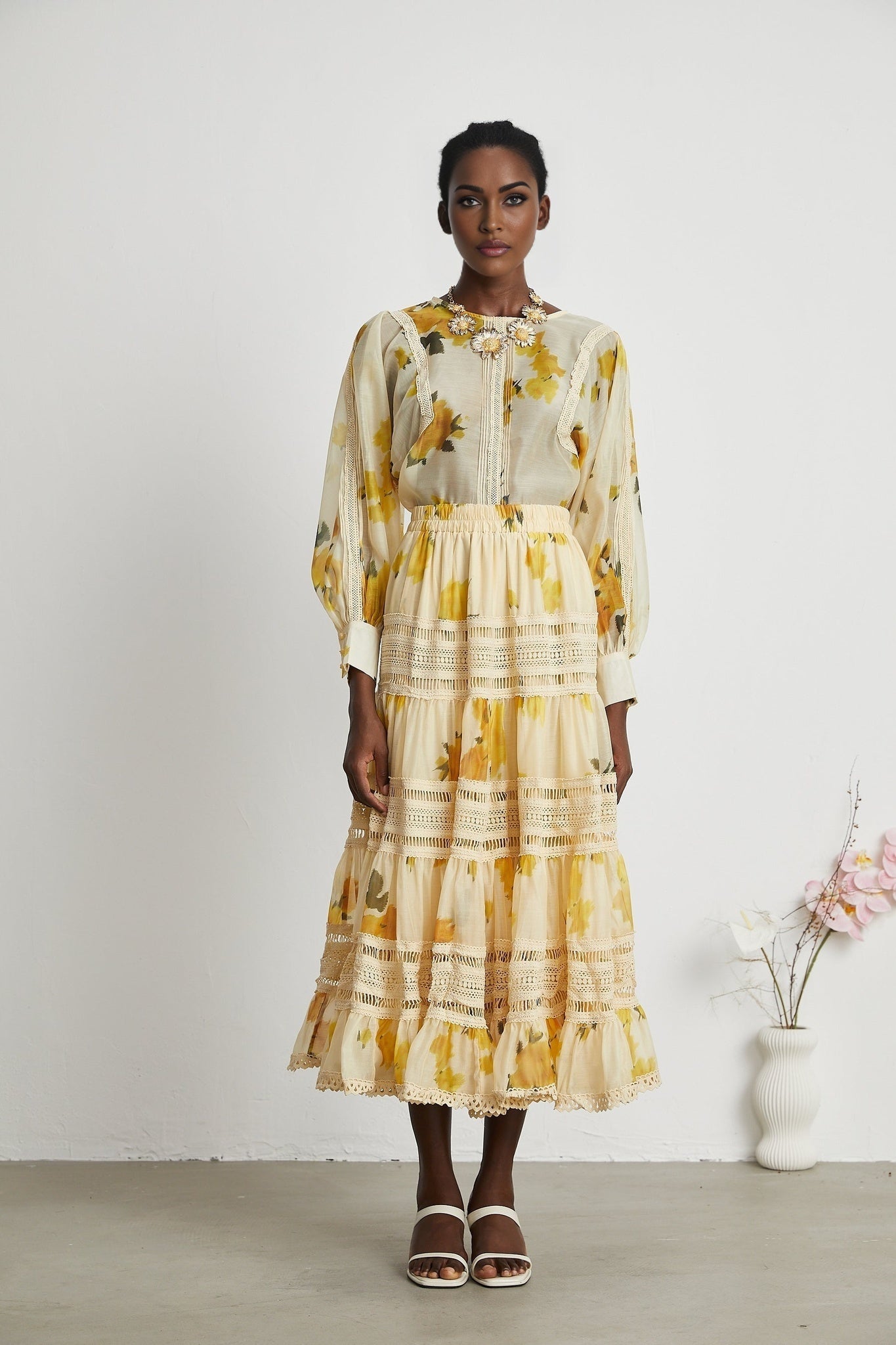 Éva yellow floralprint blouse skirt matching set