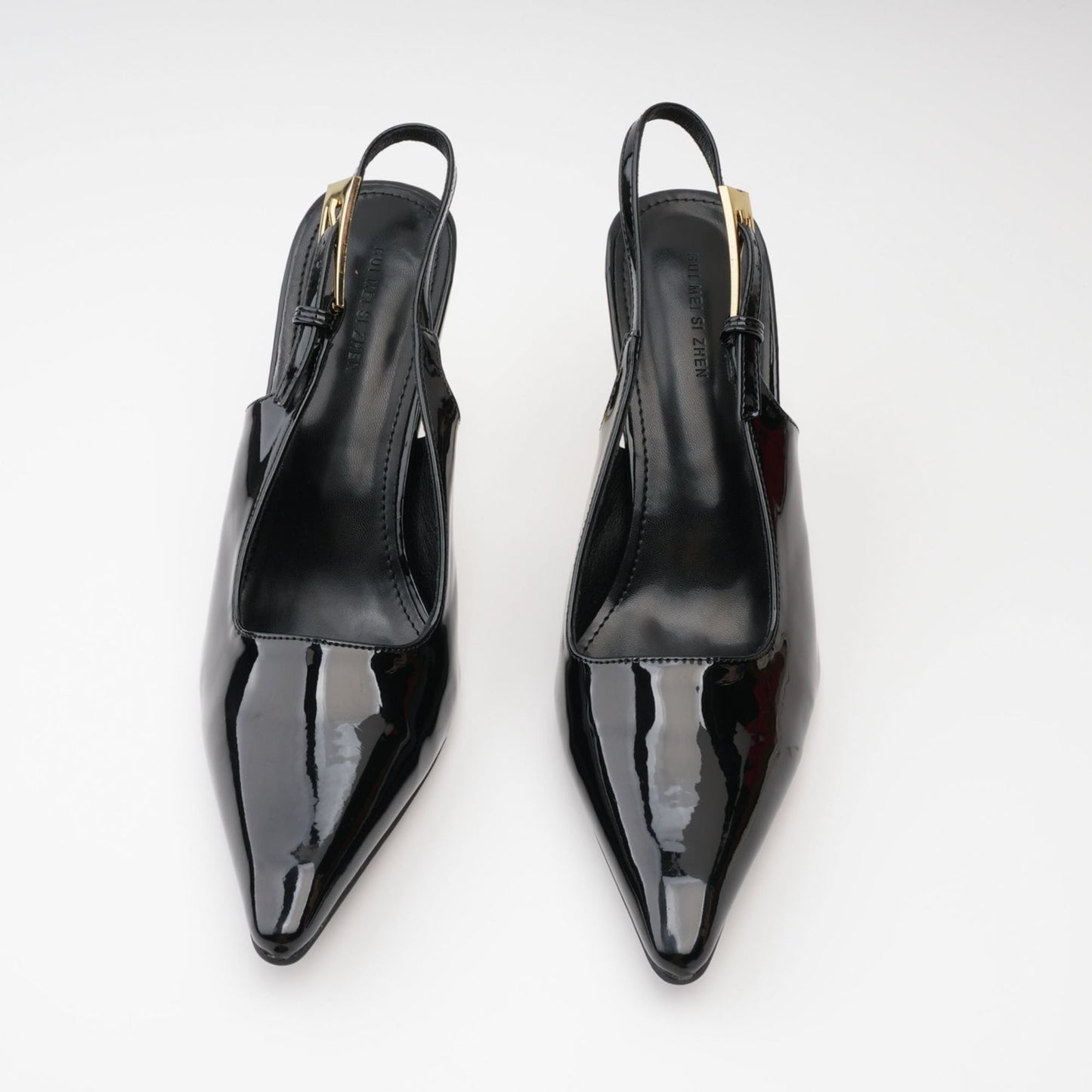 Éva black pointtoe pumps