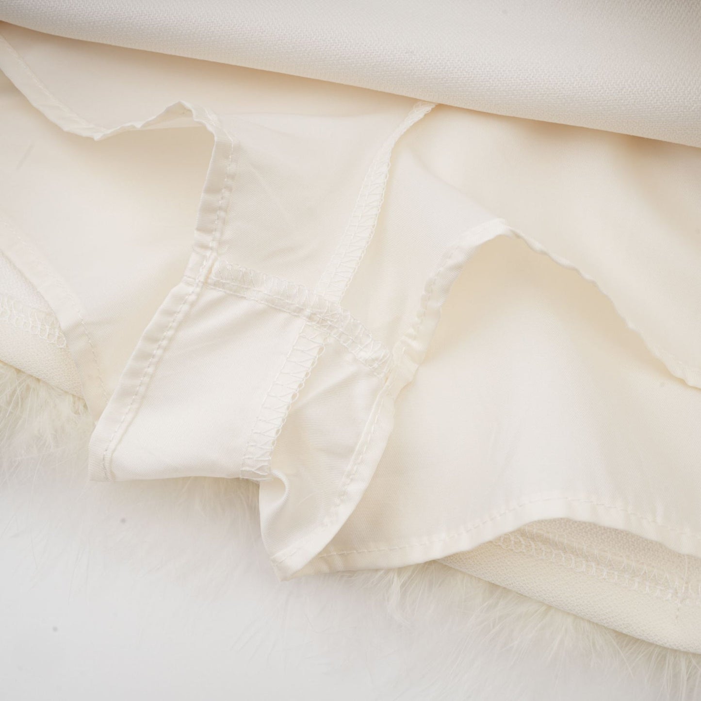Valérie featherhem blazer skirt matching set