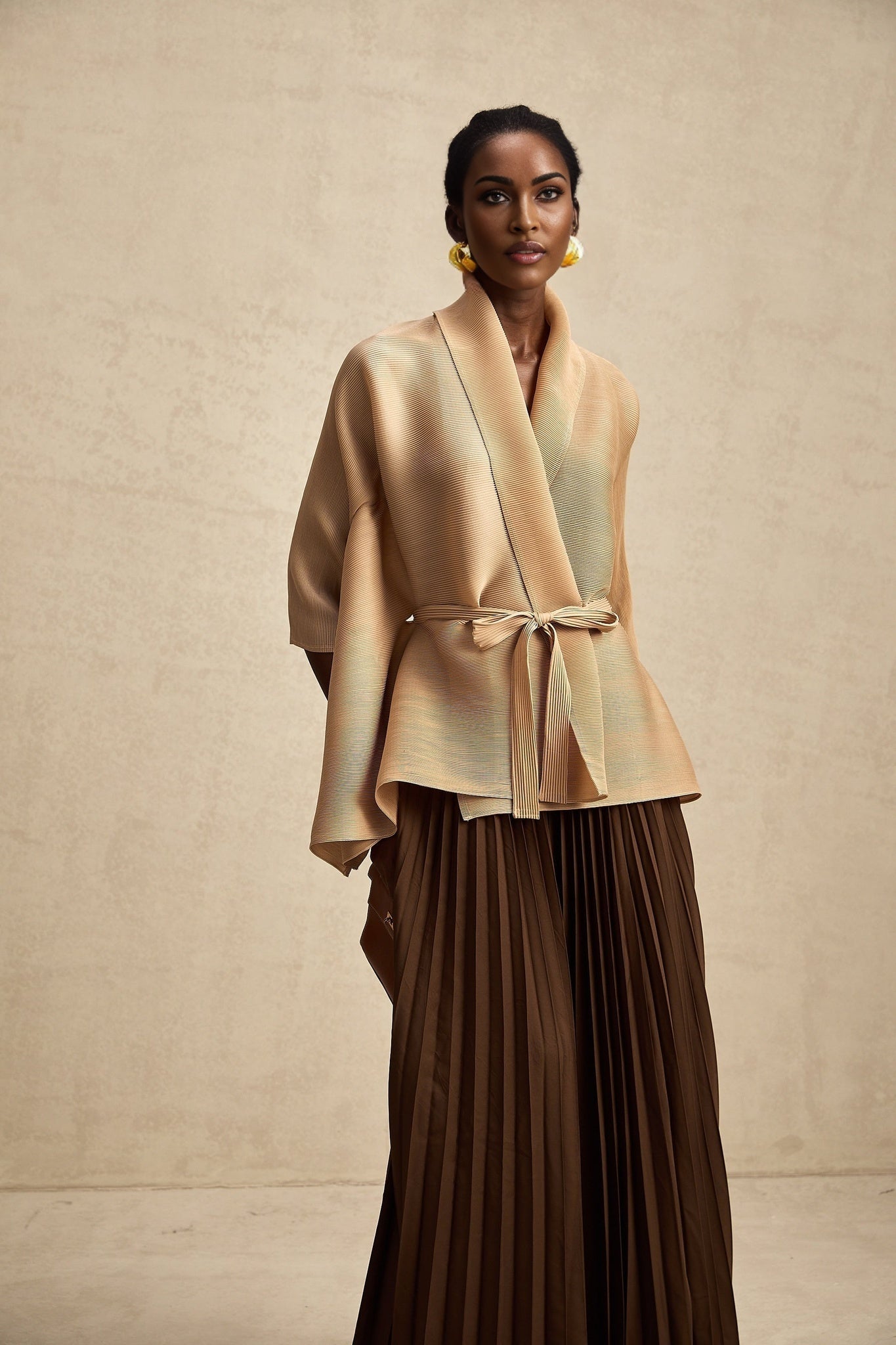 Adèle capedesign pleated top skirt matching set
