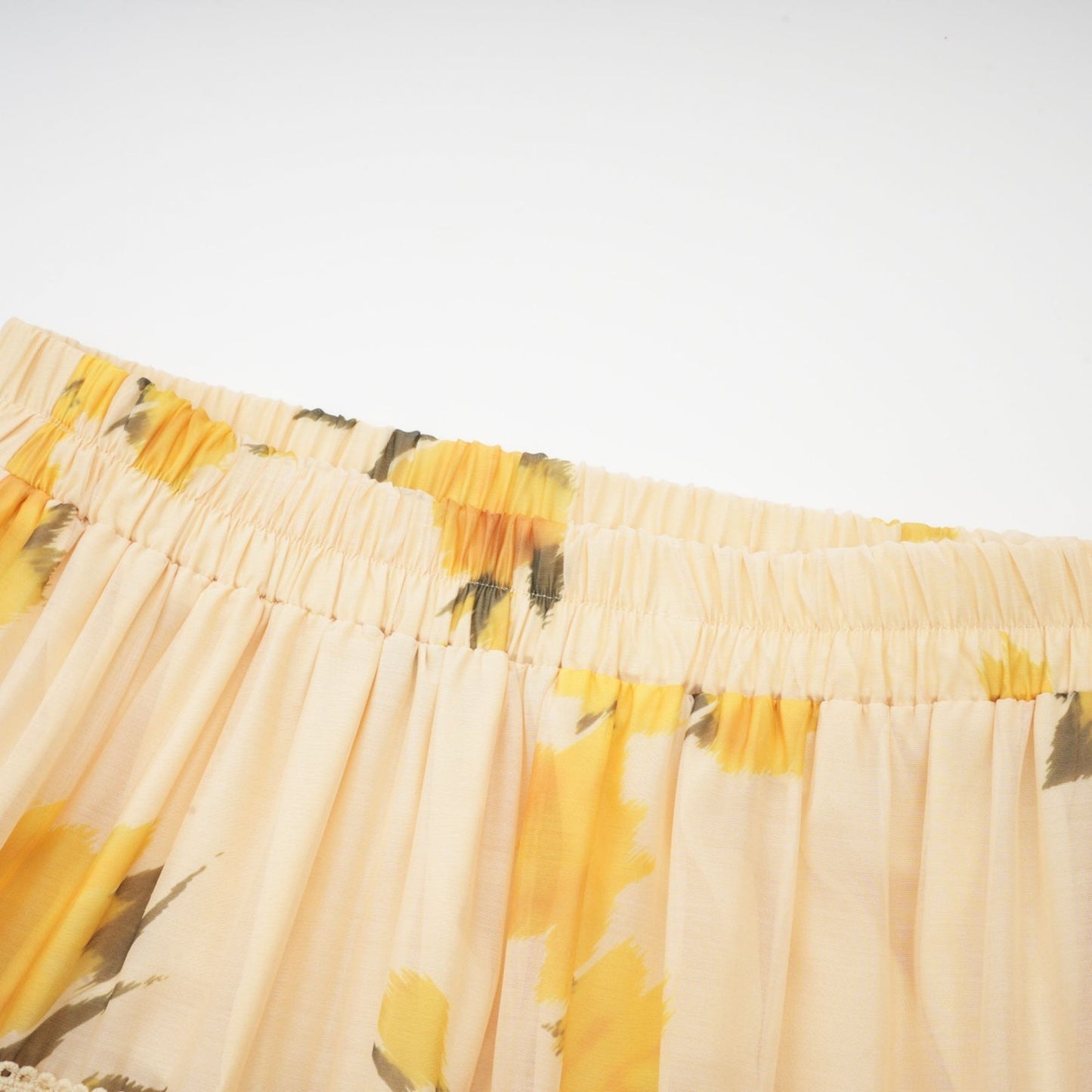 Éva yellow floralprint blouse skirt matching set