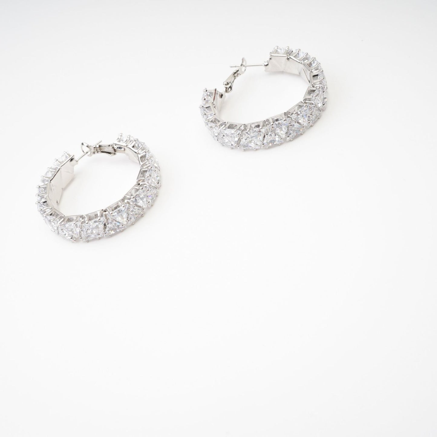 Léa crystalembellished circle earrings