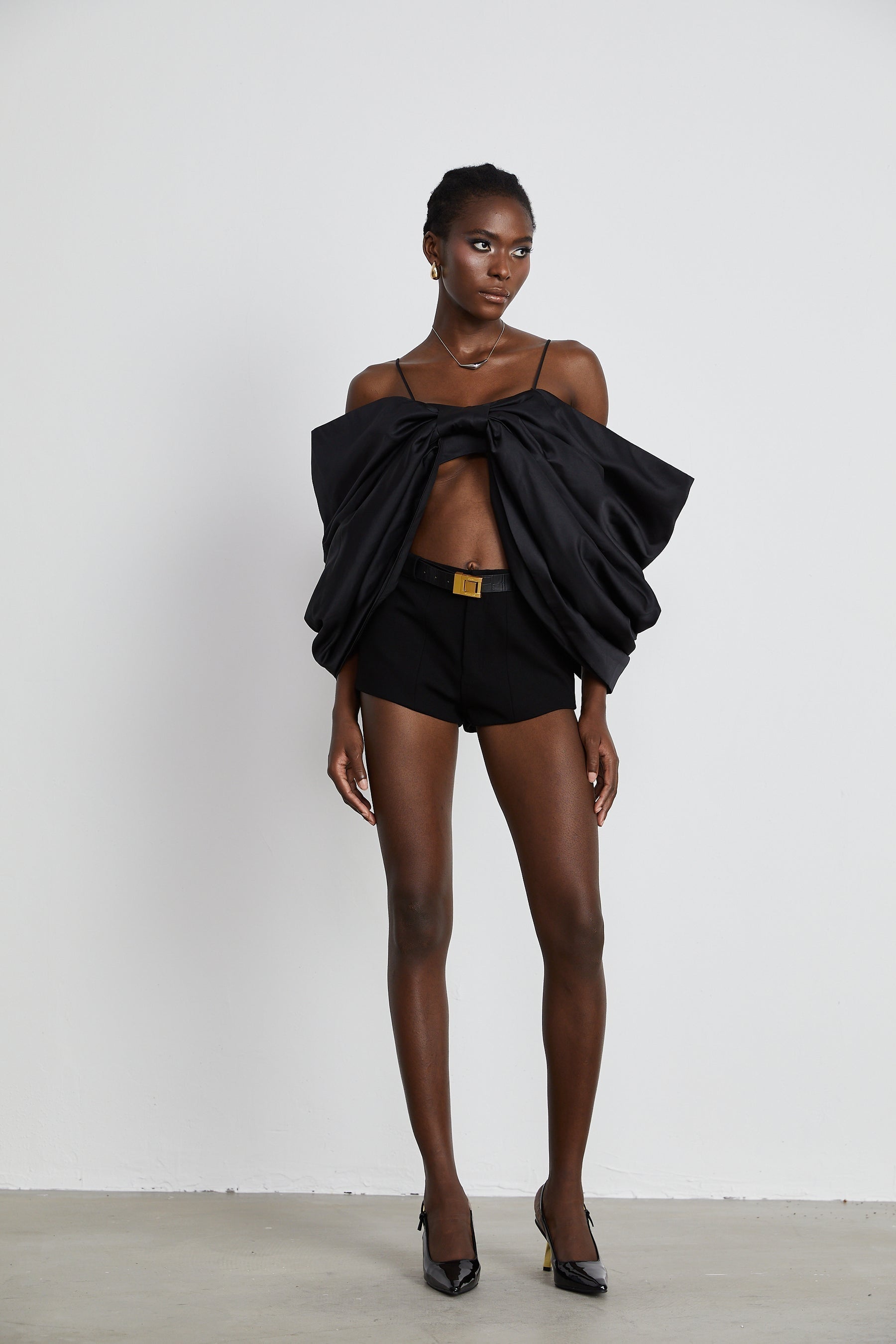 Solène bowknot scoopback top in Black