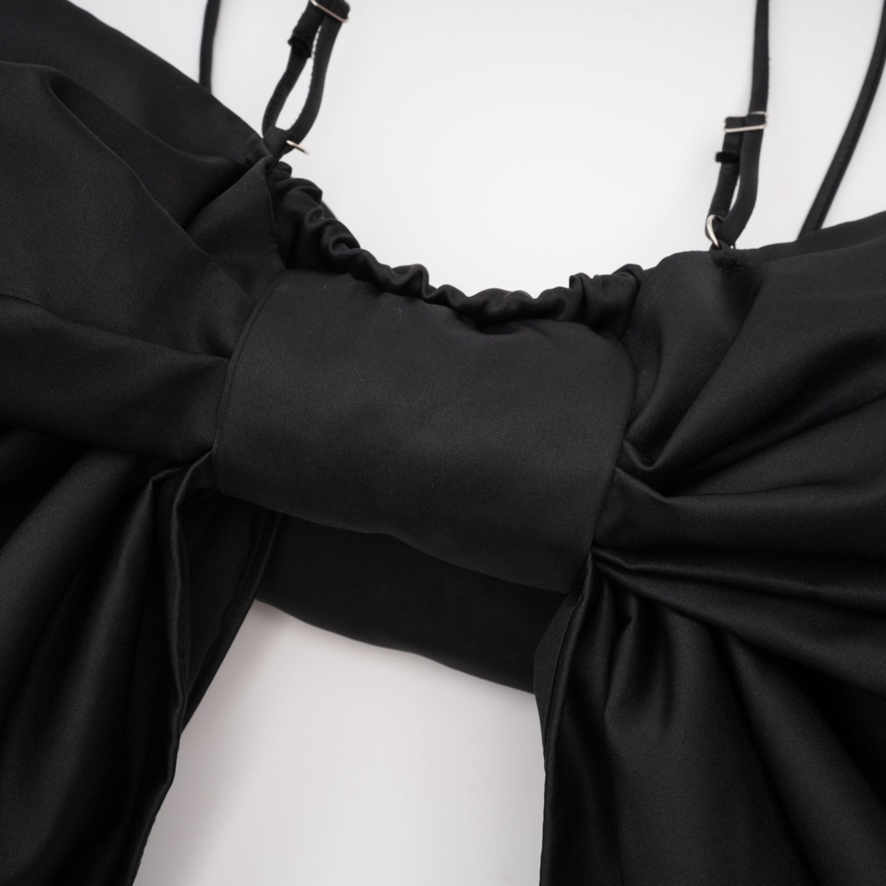 Solène bowknot scoopback top in Black