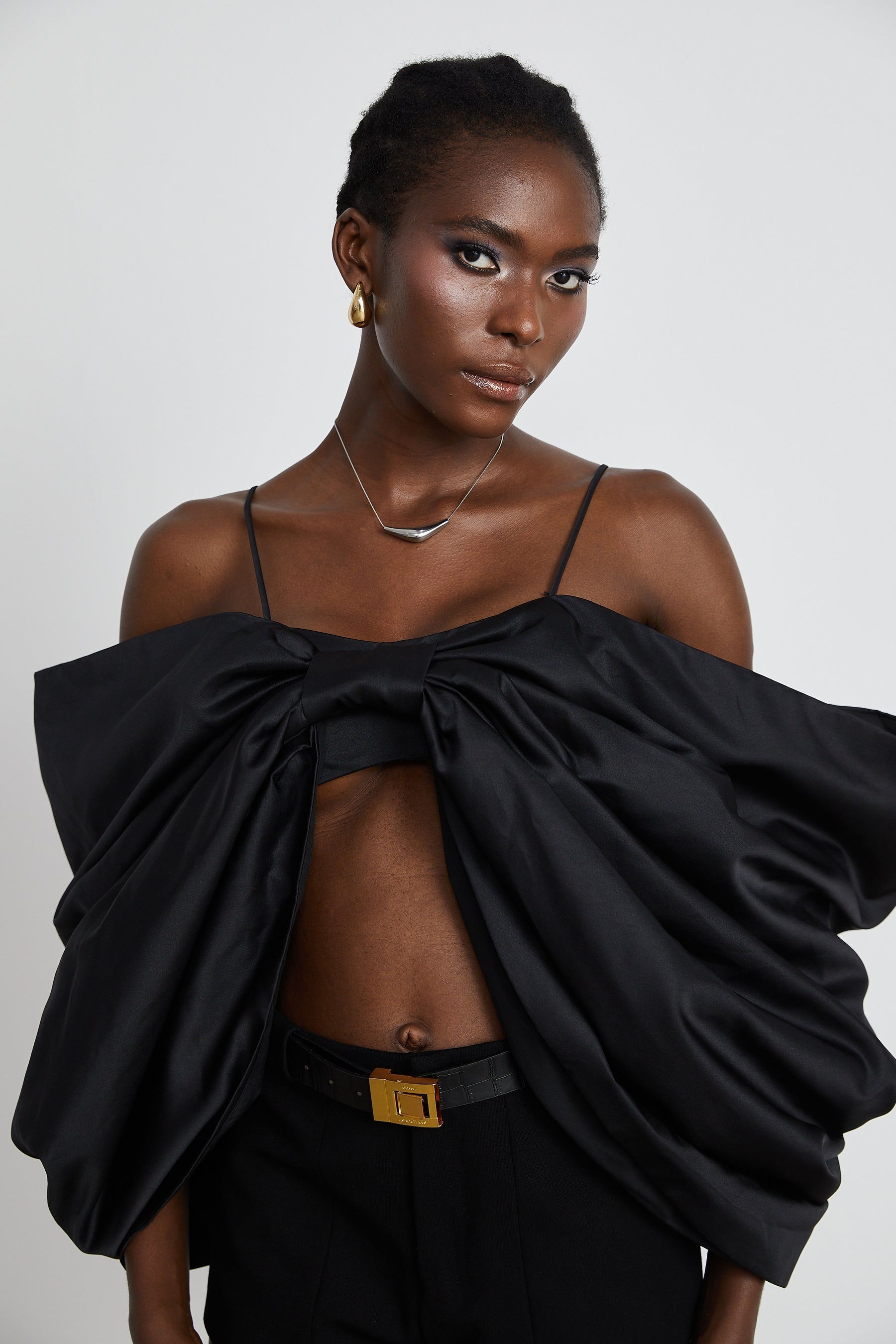 Solène bowknot scoopback top in Black