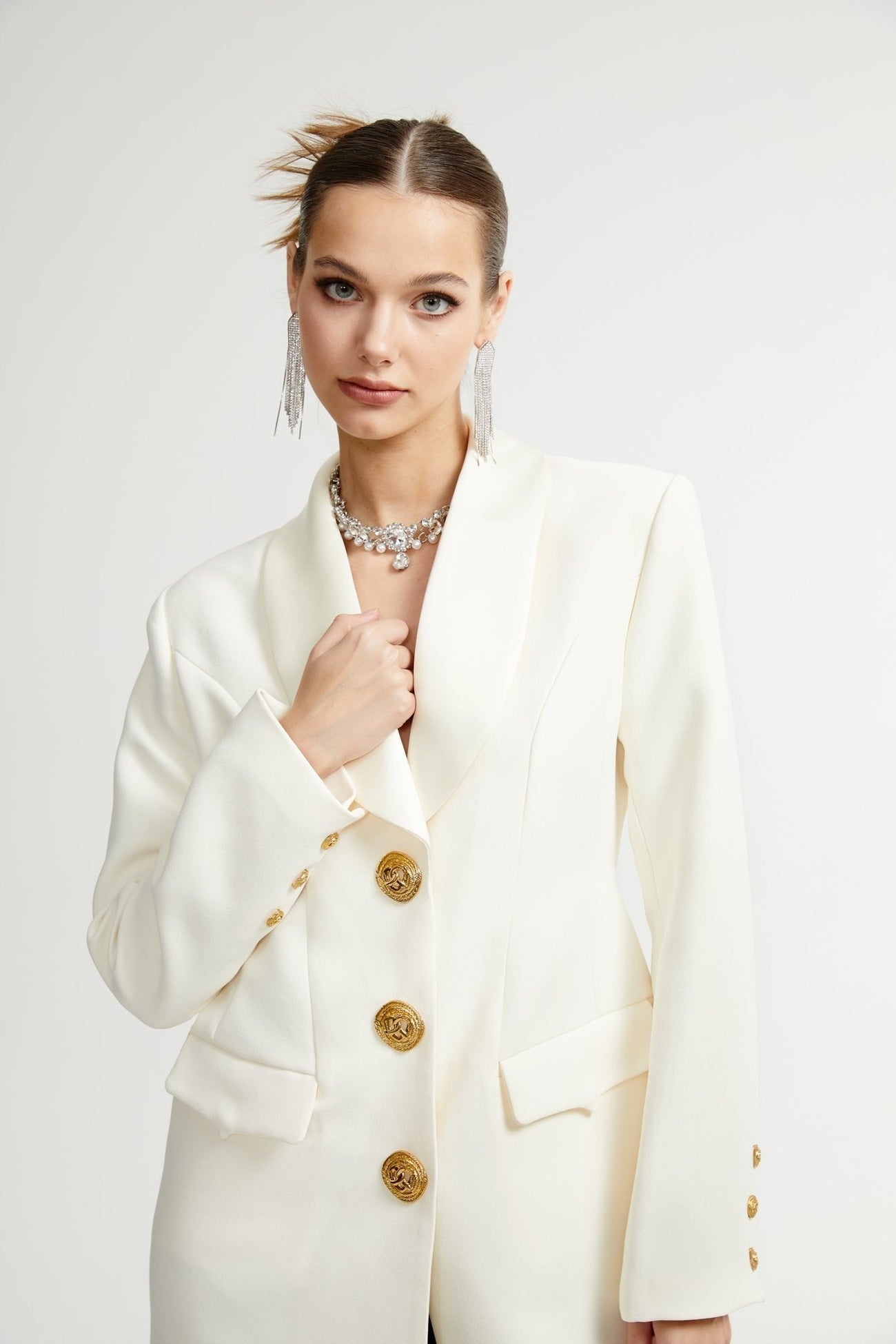 Illyria white singlebreasted long coat