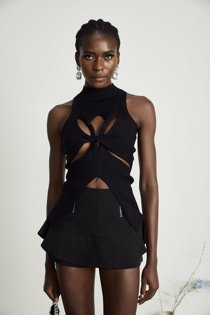 Émilie twistdetail highneck top