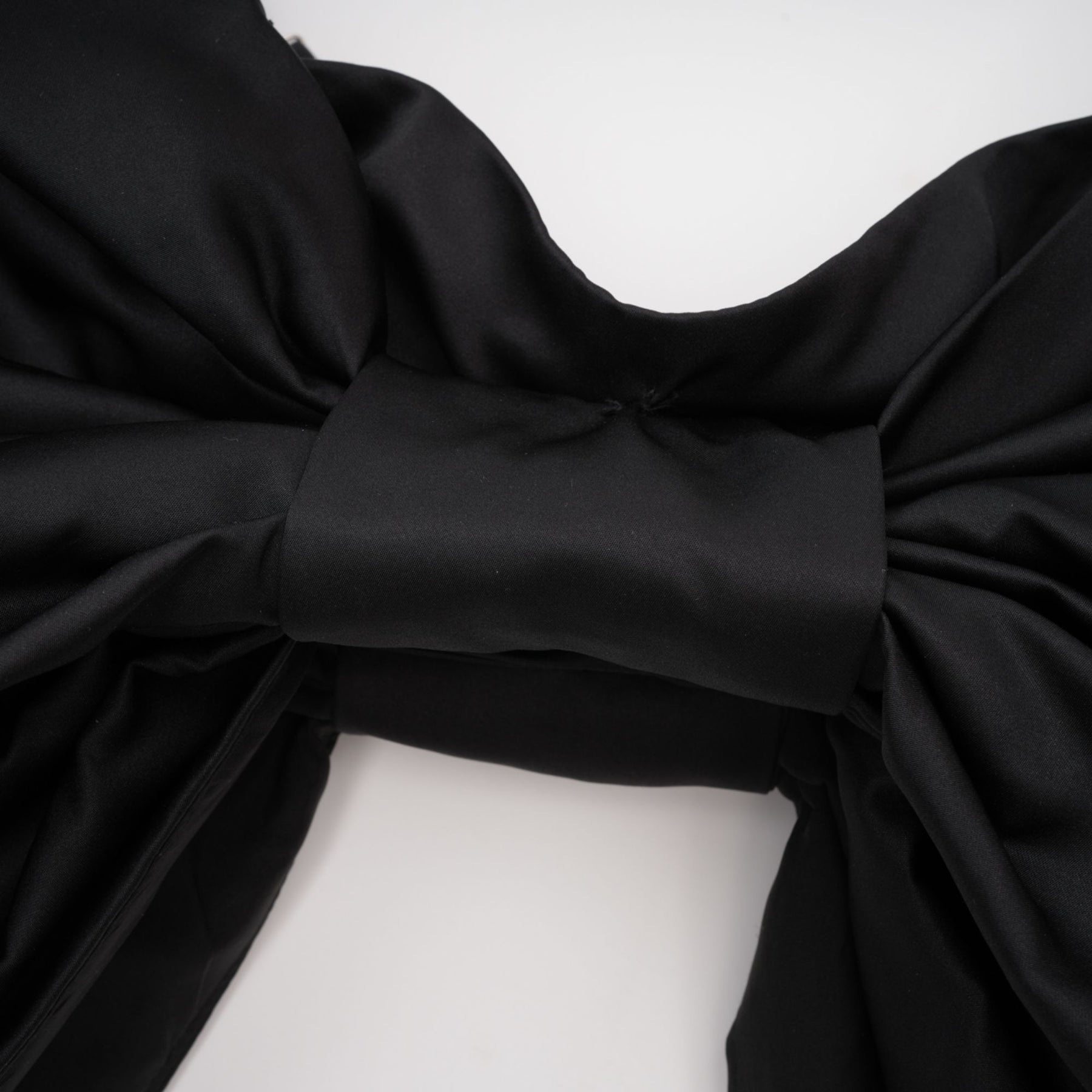 Solène bowknot scoopback top in Black