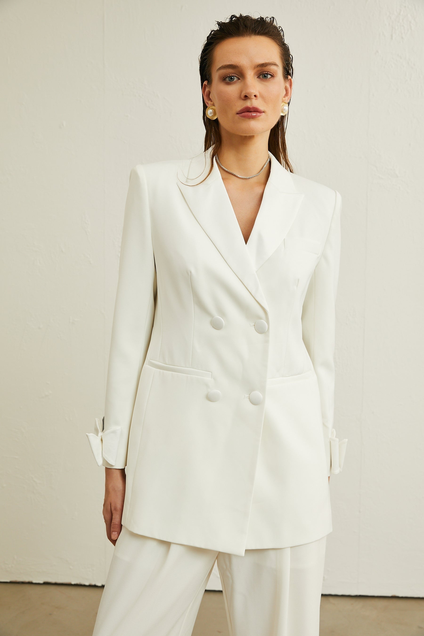 Margaux white bowembellished wool jacket