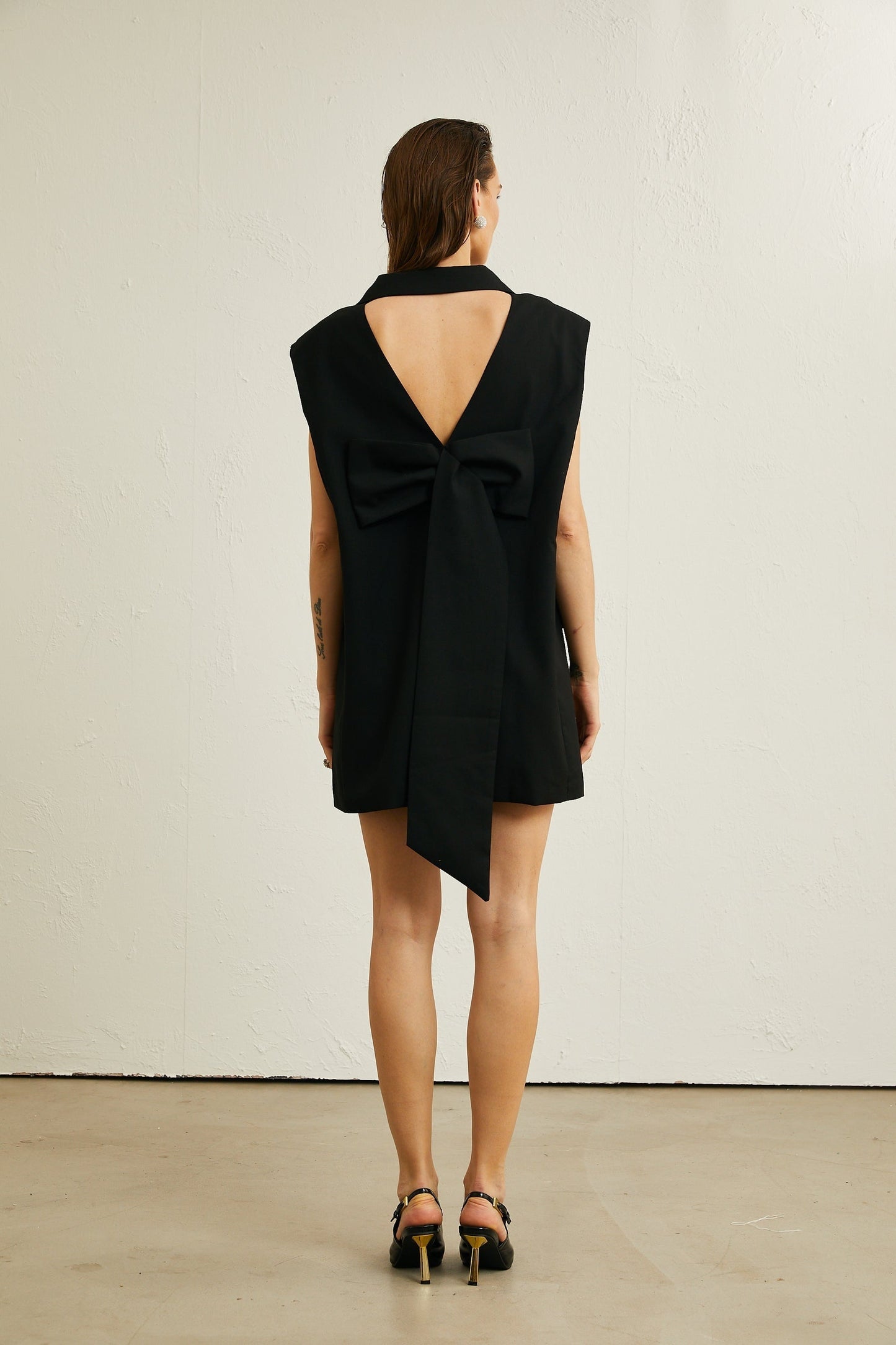 Irina bowdetail sleeveless blazer dress