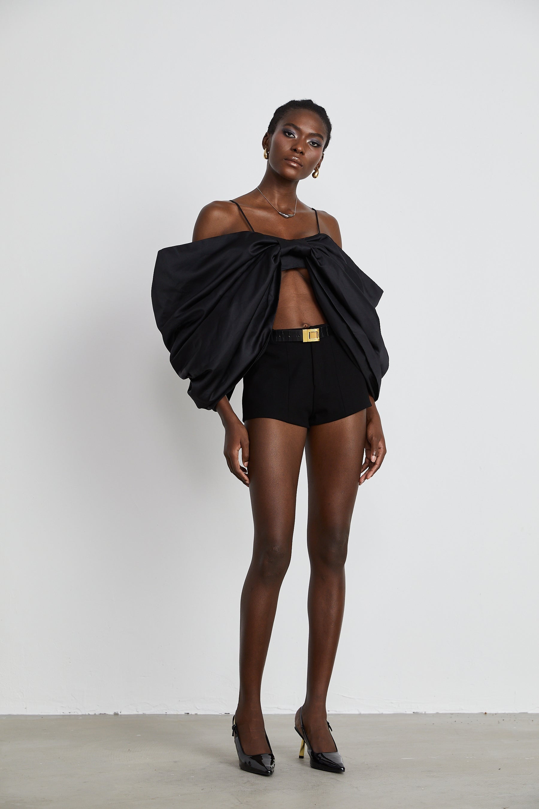 Solène bowknot scoopback top in Black