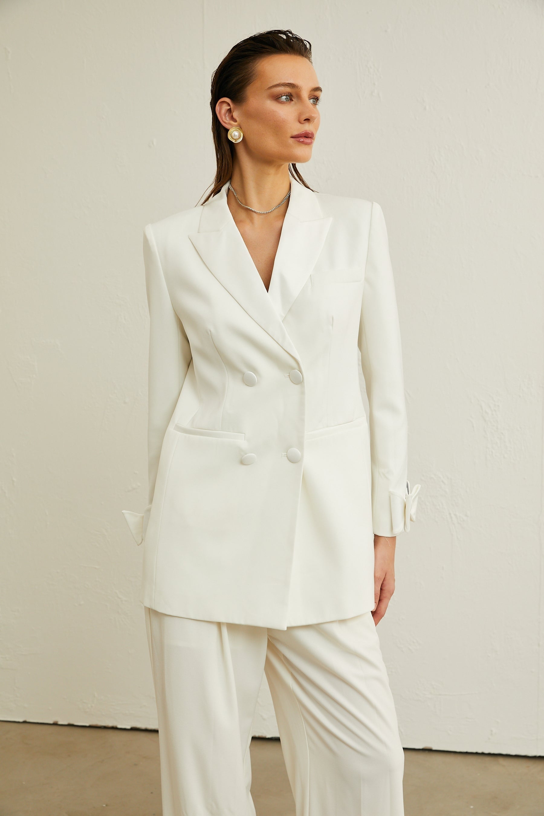 Margaux white bowembellished wool jacket