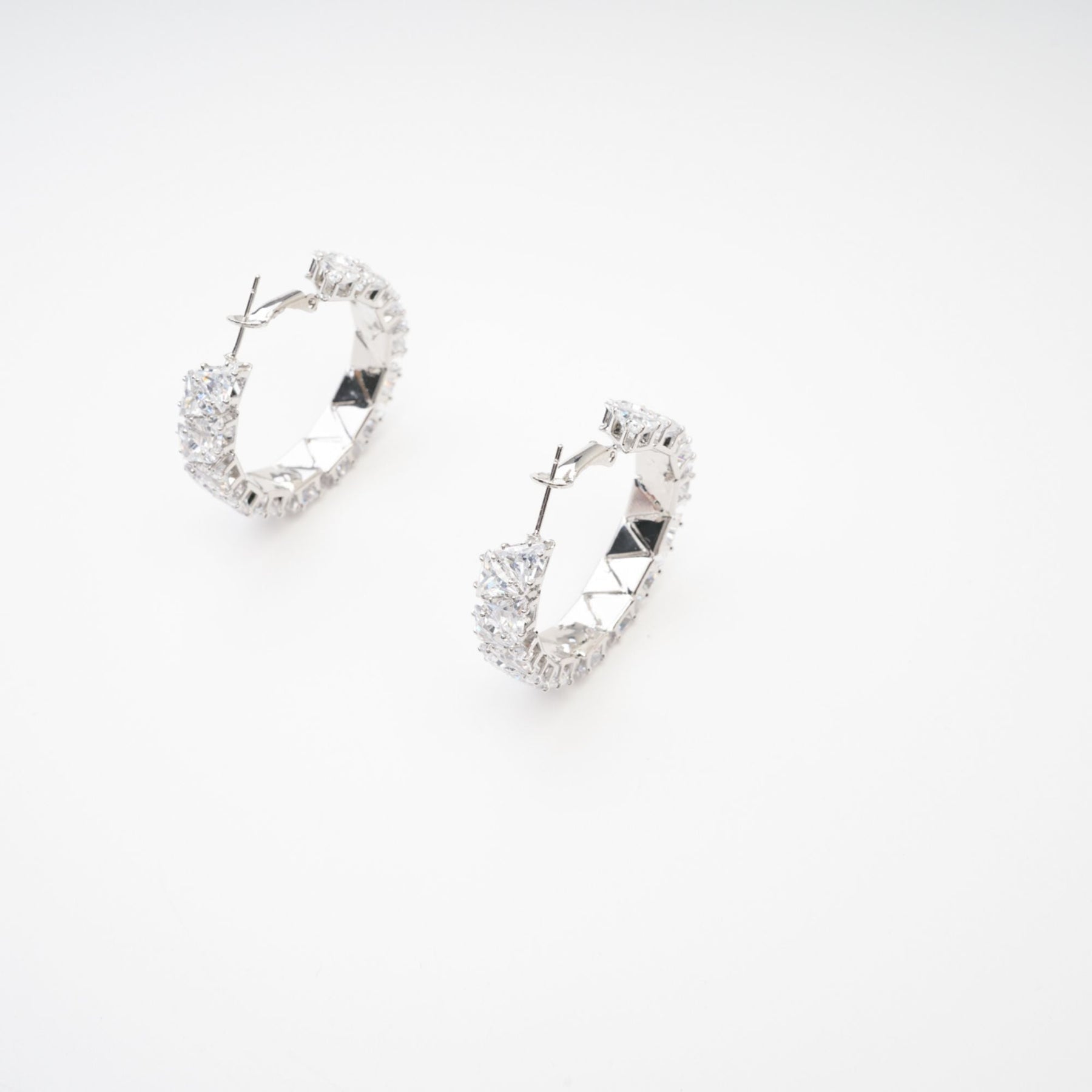 Léa crystalembellished circle earrings