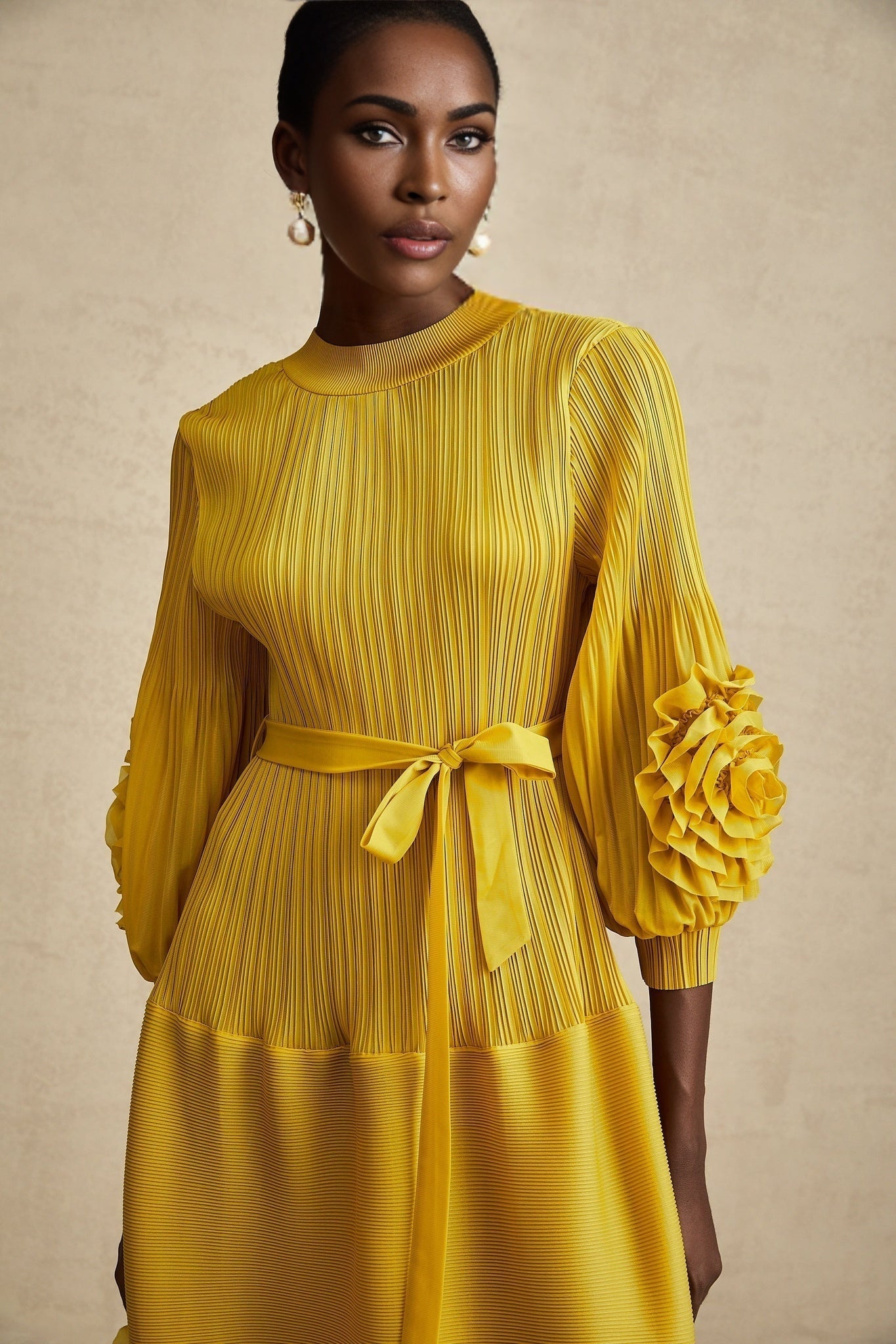 Aïda yellow 3dpetal ruffled midi dress