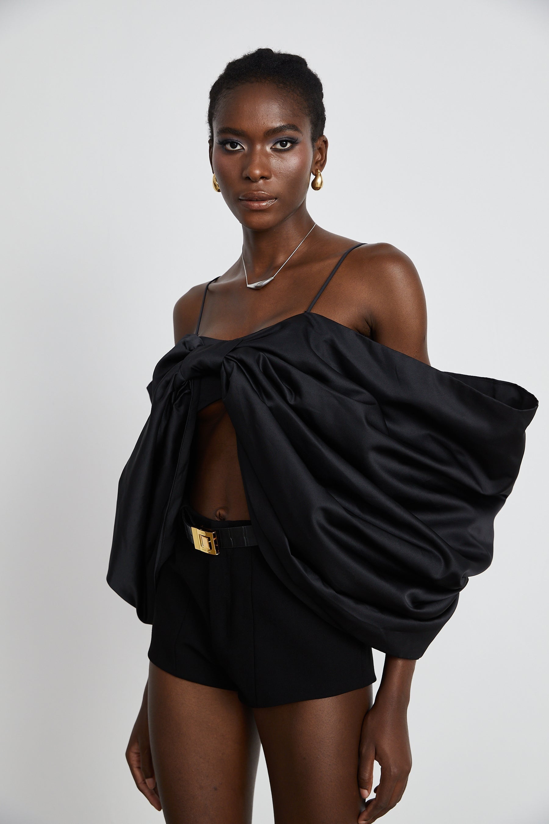 Solène bowknot scoopback top in Black