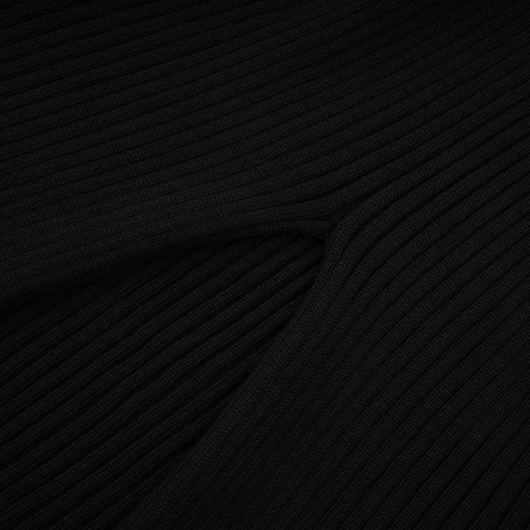 Émilie twistdetail highneck top