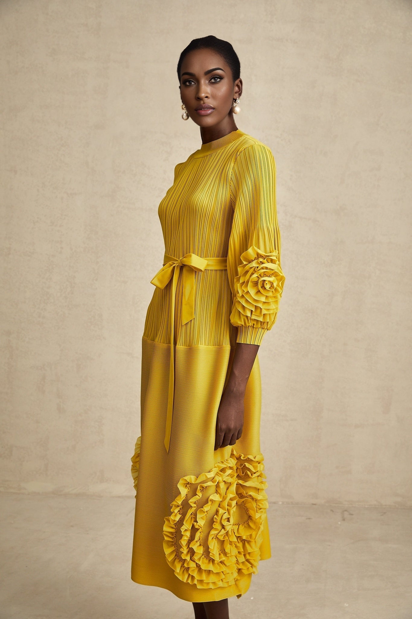 Aïda yellow 3dpetal ruffled midi dress