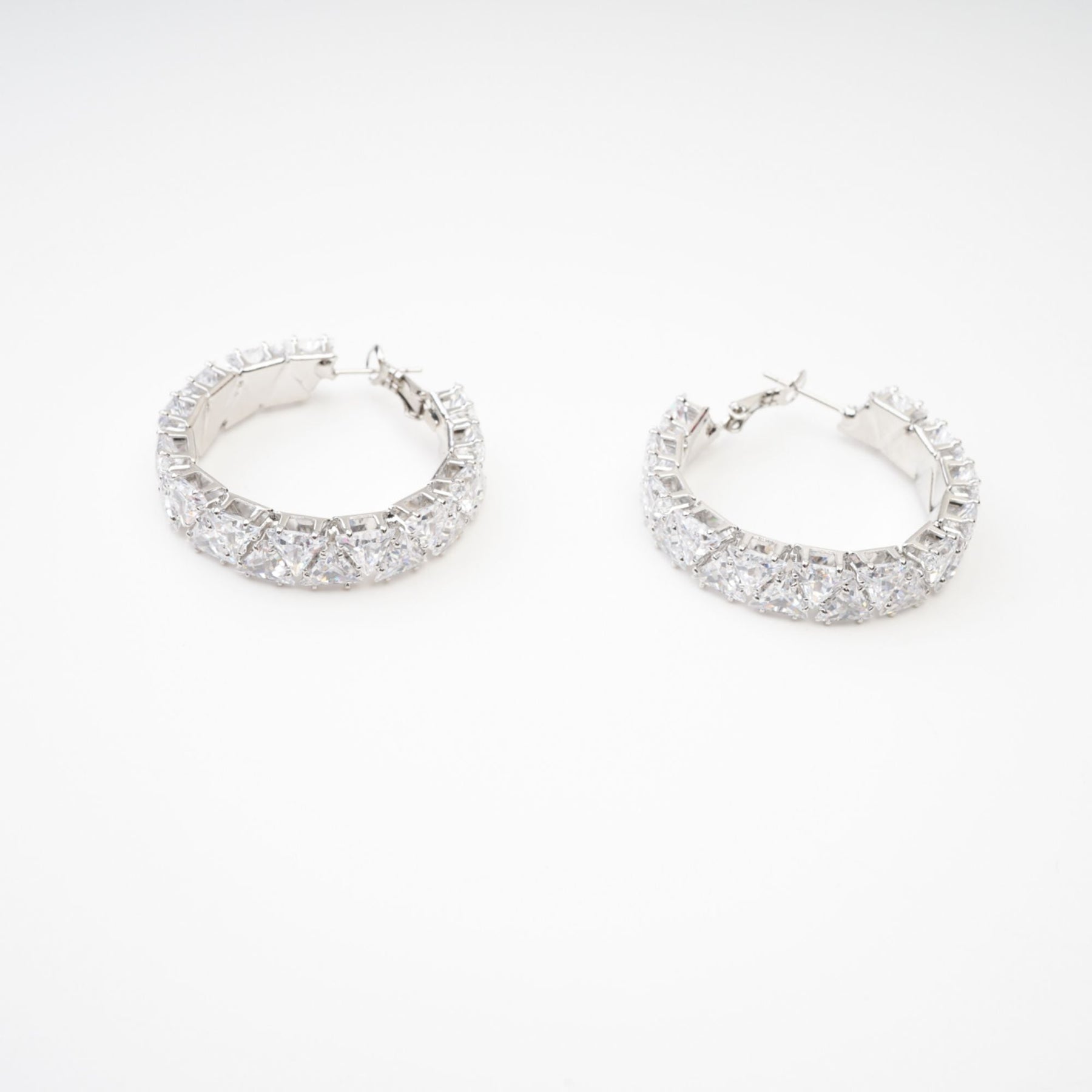 Léa crystalembellished circle earrings