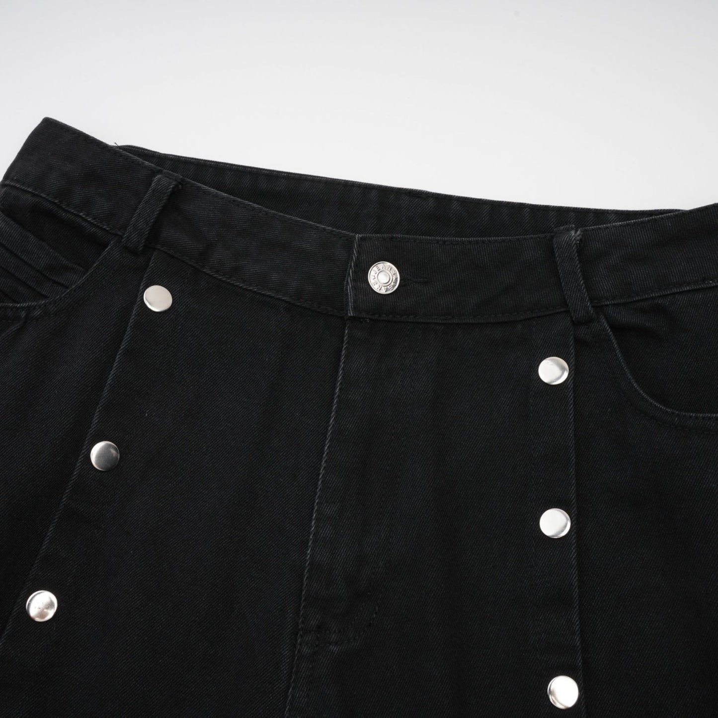 Janelle buttoned straightleg jeans