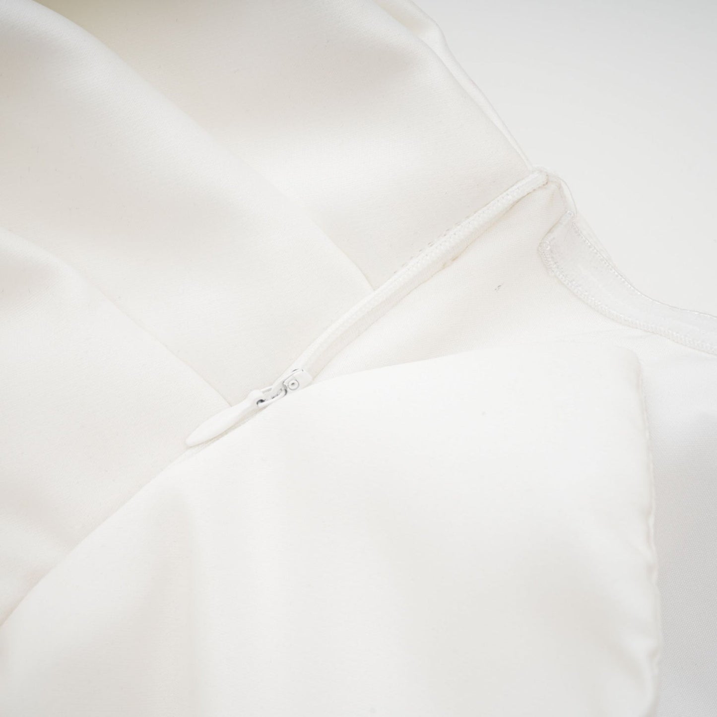 Hélène white oversizebow mini dress
